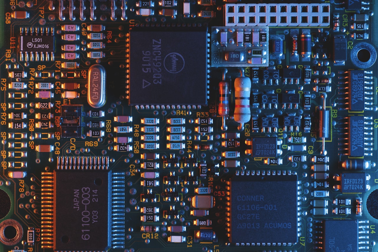 Electronics trade